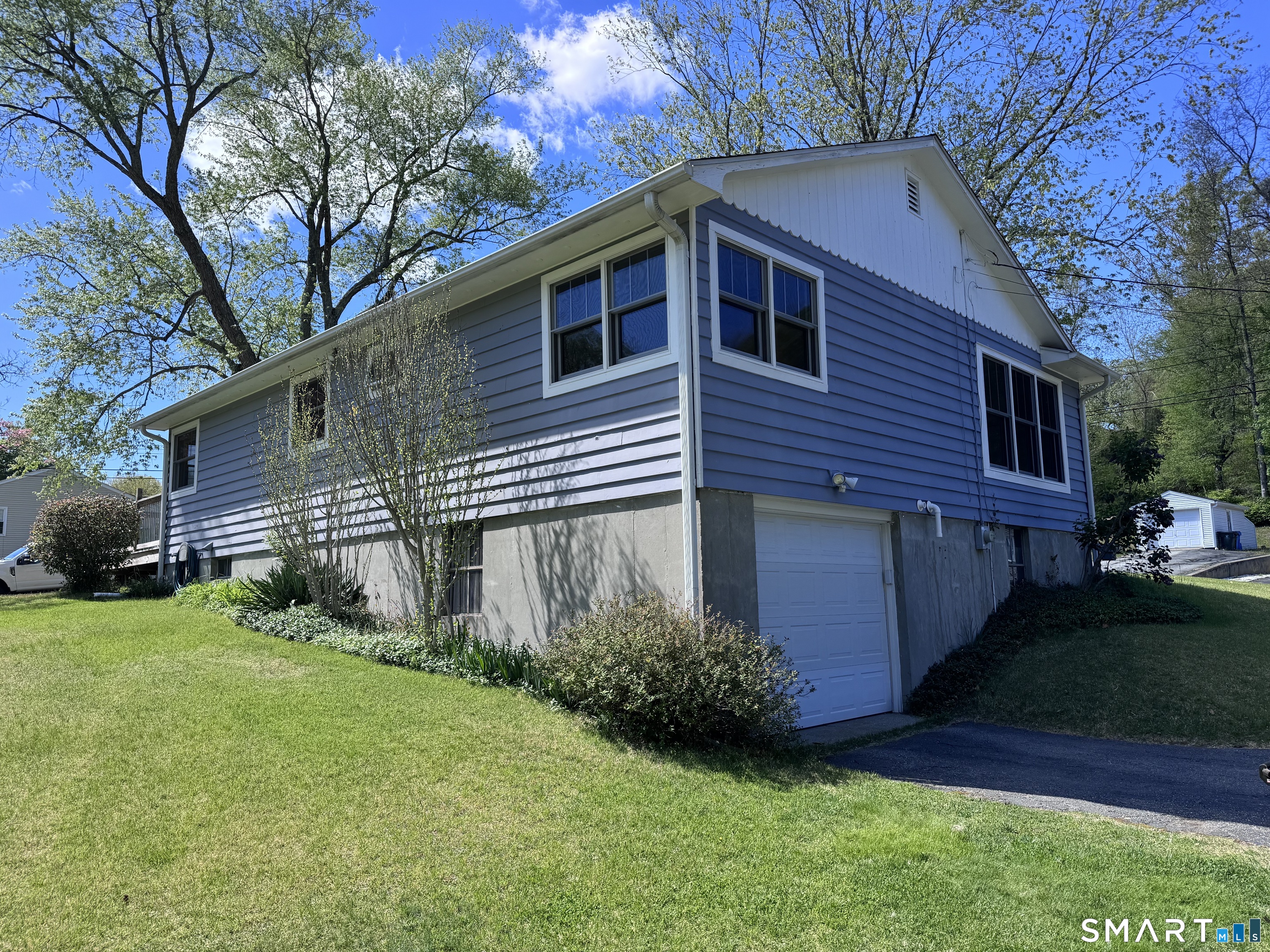 13 Trading Cove Drive Norwich CT 06360