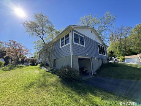 13 Trading Cove Drive Norwich CT 06360