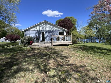13 Trading Cove Drive Norwich CT 06360