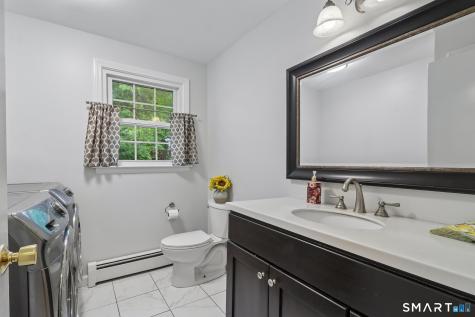 1 Horseshoe Circle Simsbury CT 06070