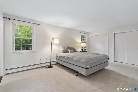 1 Horseshoe Circle Simsbury CT 06070