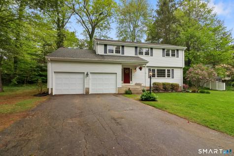 1 Horseshoe Circle Simsbury CT 06070