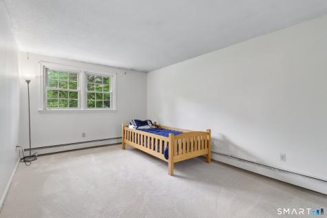 1 Horseshoe Circle Simsbury CT 06070