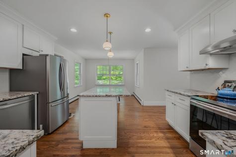 10 Whitman Lane Old Lyme CT 06371