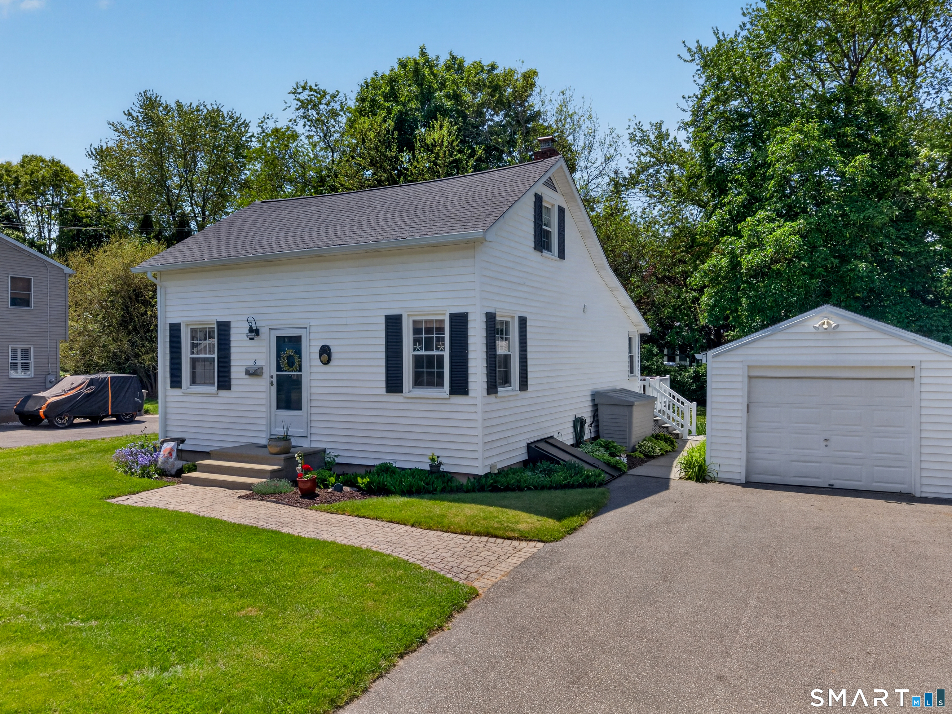6 Joyce Court East Lyme CT 06357