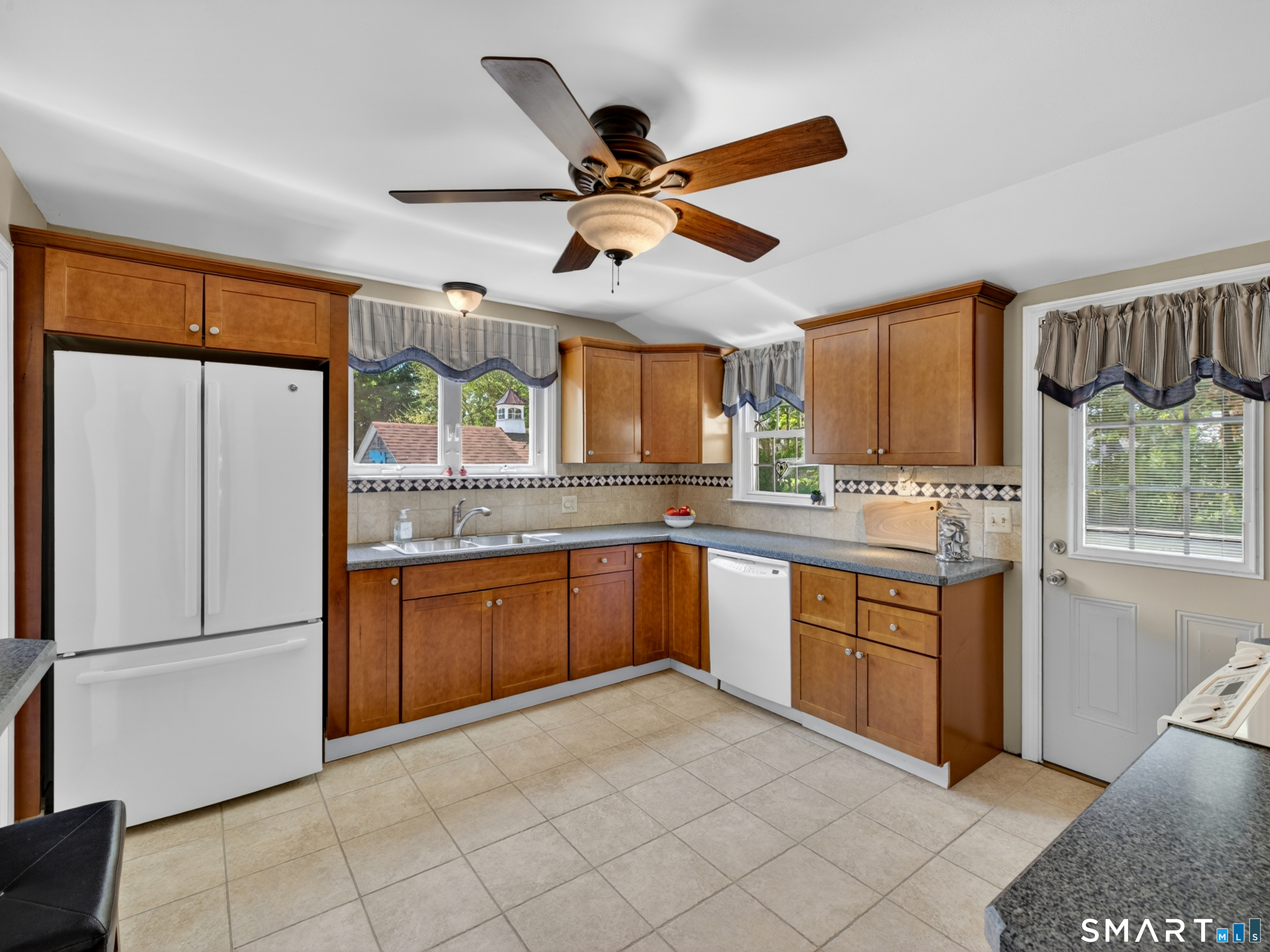 6 Joyce Court East Lyme CT 06357