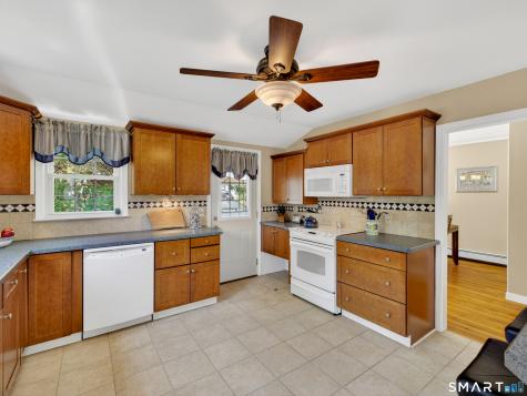 6 Joyce Court East Lyme CT 06357