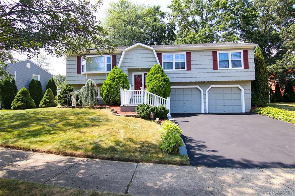 132 Pheasant Road West Haven CT 06516