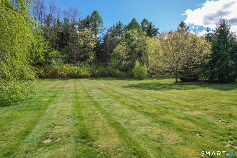 11 Nature Trail Hamden CT 06518