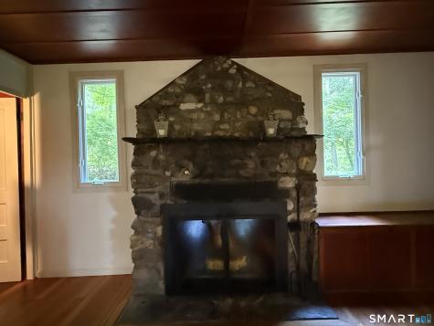 22 Luta Heights Sharon CT 06069