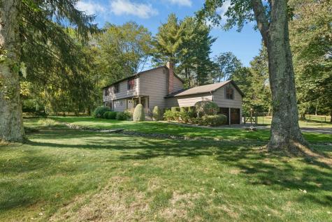 7 Morehouse Lane Norwalk CT 06850