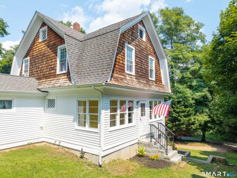 8-B Godfrey Street Groton CT 06355