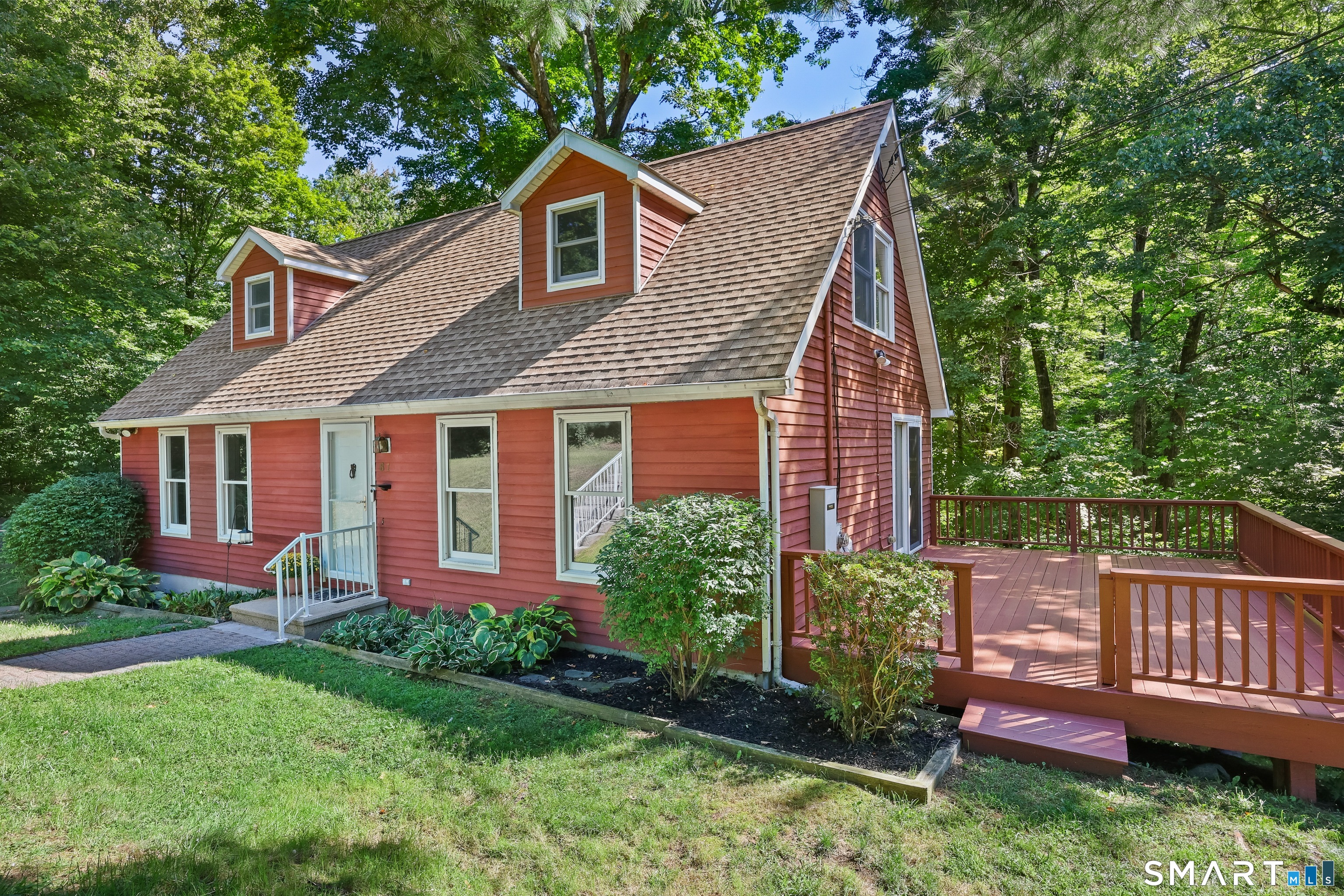 61 Rolling Green Road Bethany CT 06524