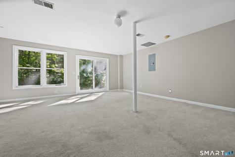 61 Rolling Green Road Bethany CT 06524