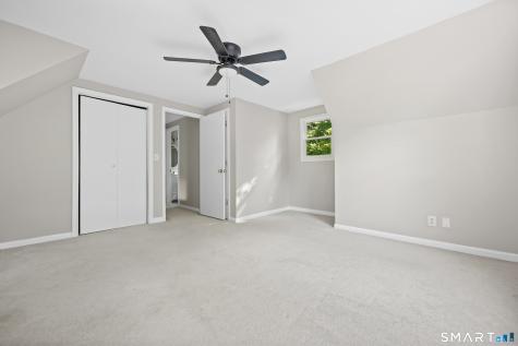 61 Rolling Green Road Bethany CT 06524