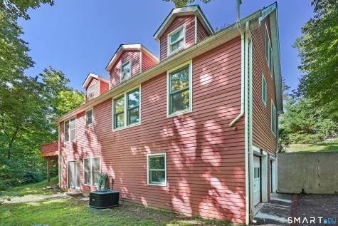 61 Rolling Green Road Bethany CT 06524