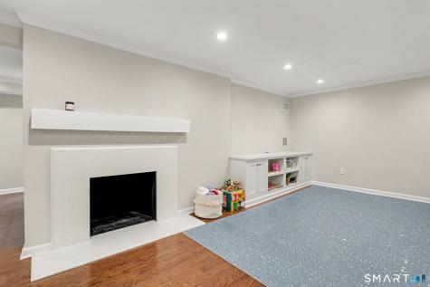 25 Sunset Hill Road Wilton CT 06897