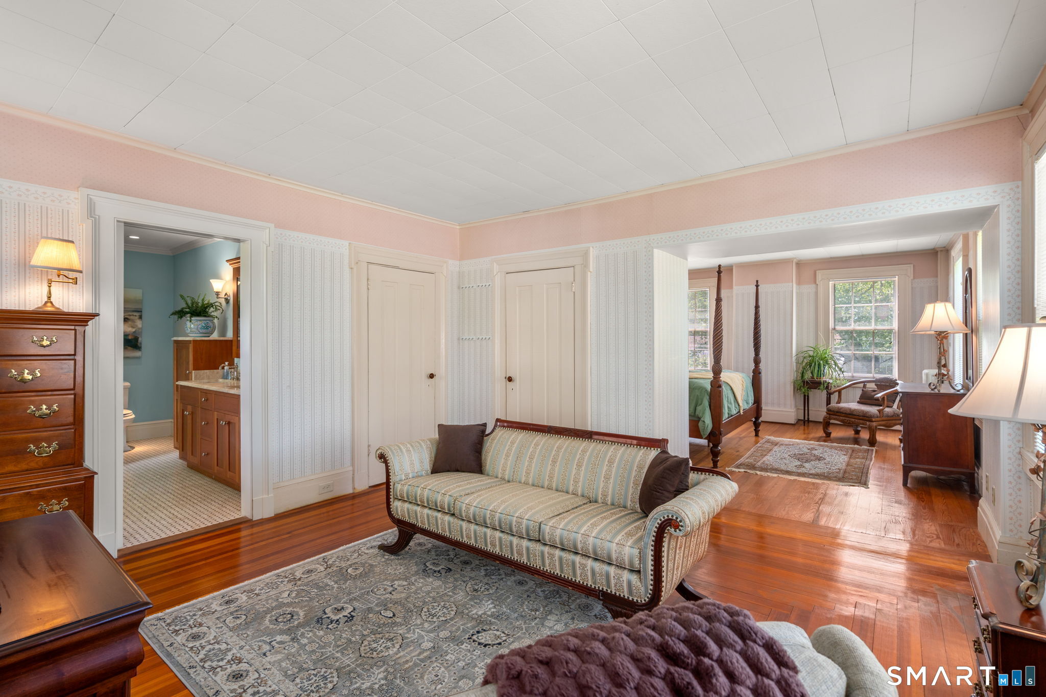 52 South Main Street Suffield CT 06078