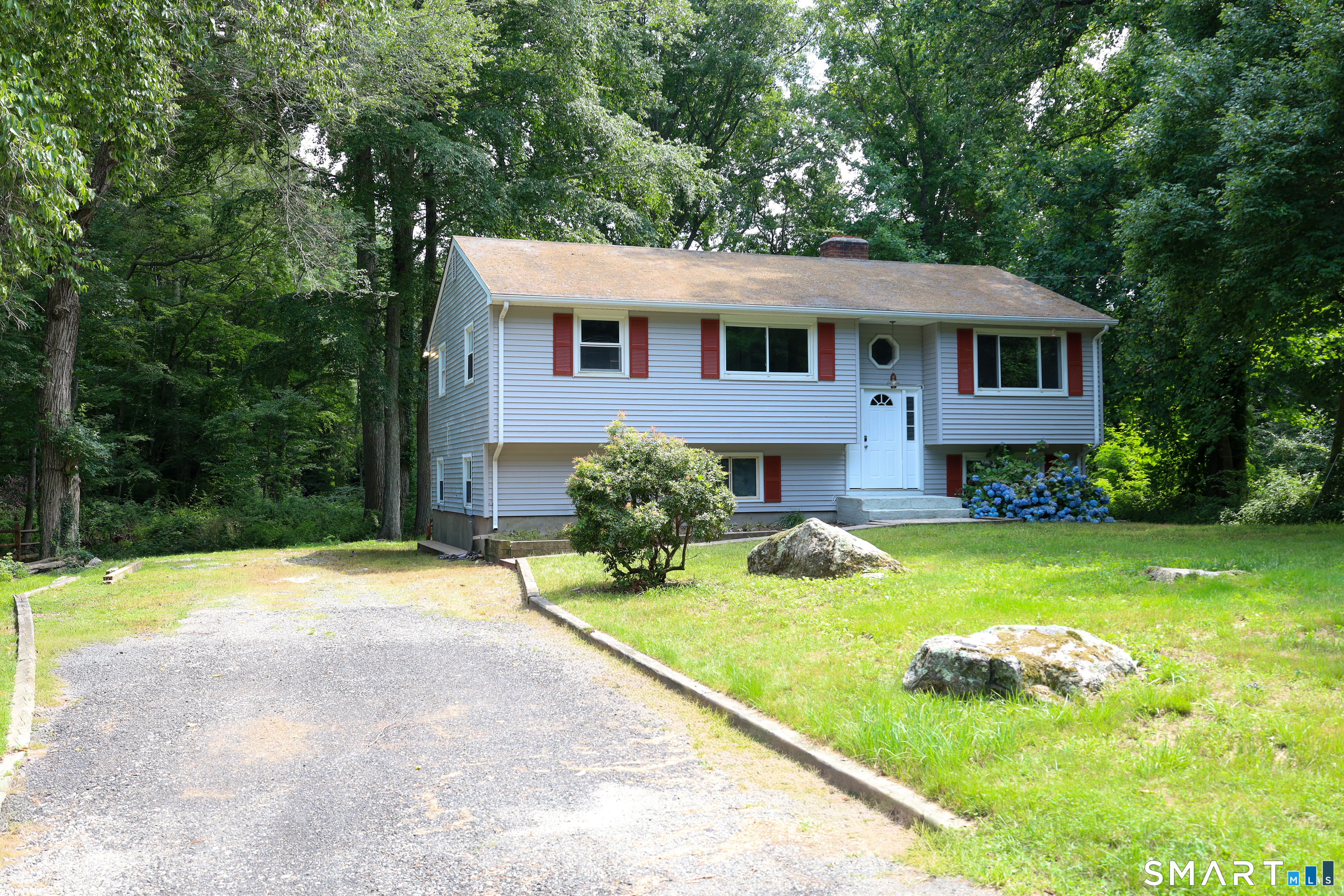13 Victoria Lane Old Lyme CT 06371