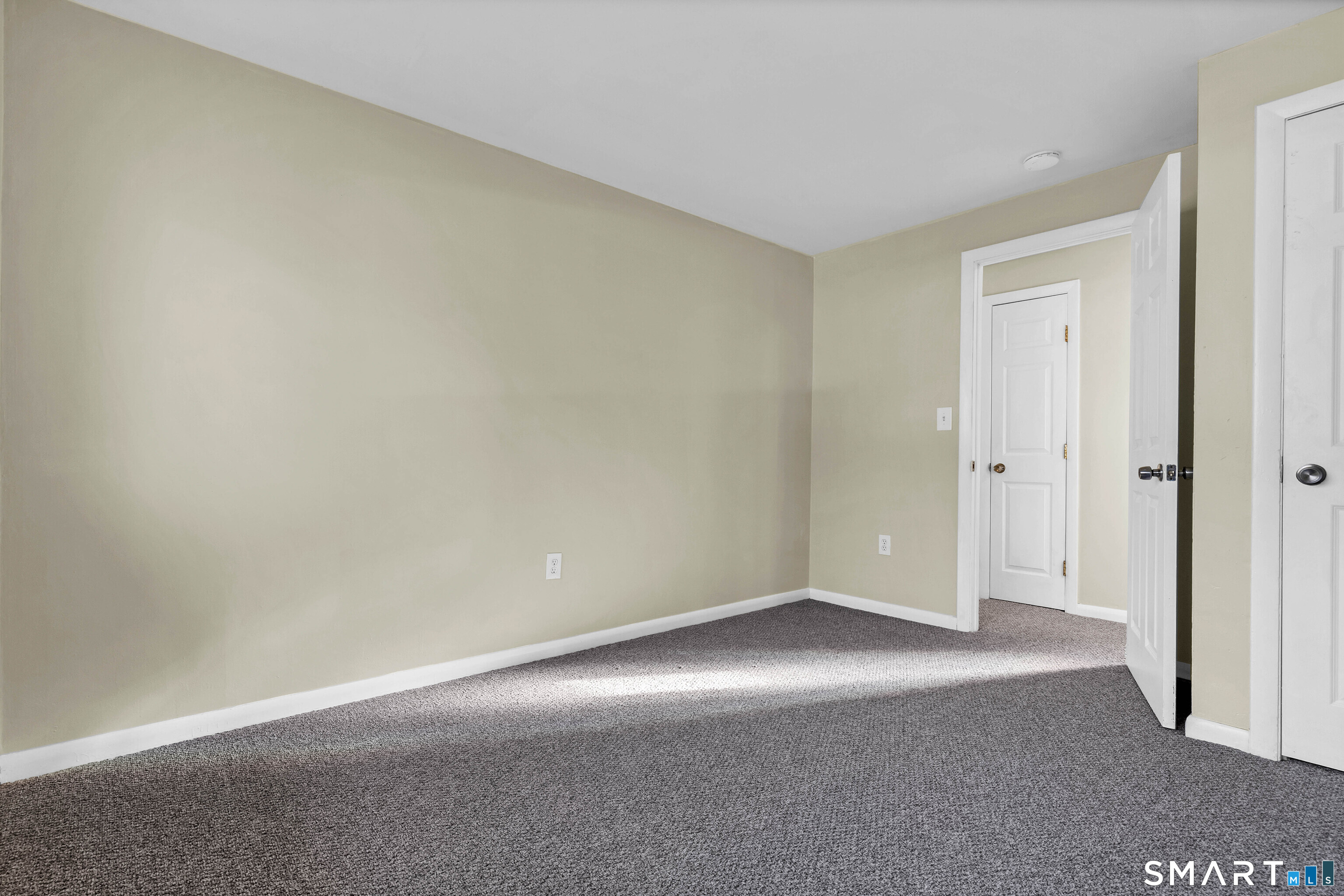 13 Victoria Lane Old Lyme CT 06371