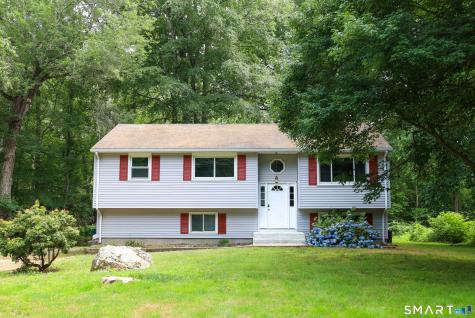 13 Victoria Lane Old Lyme CT 06371