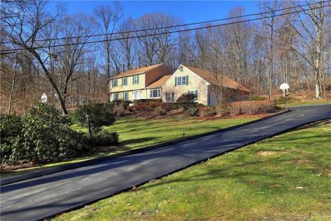 100 Blue Trail Hamden CT 06518