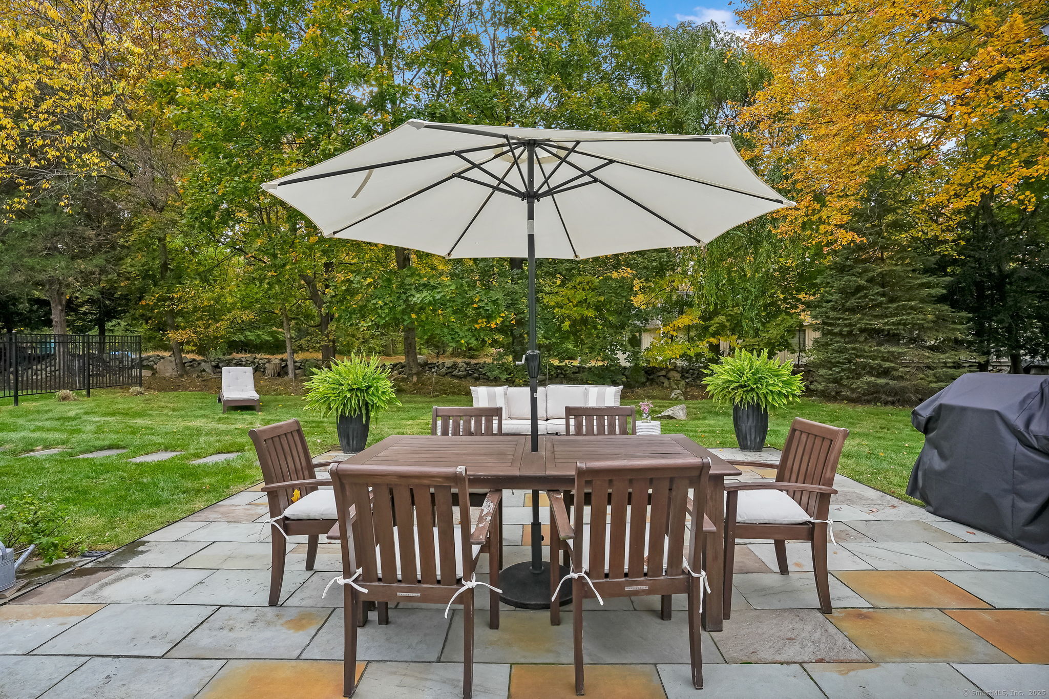 39 Sunset Road Easton CT 06612