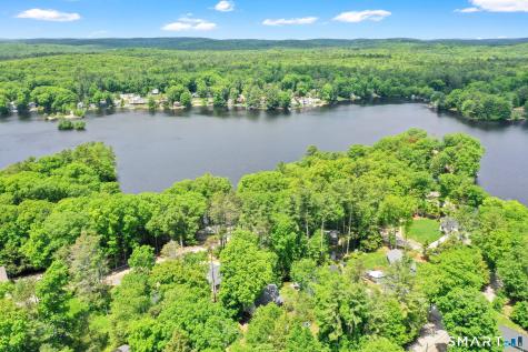 70 Red Cedar Road Woodstock CT 06282