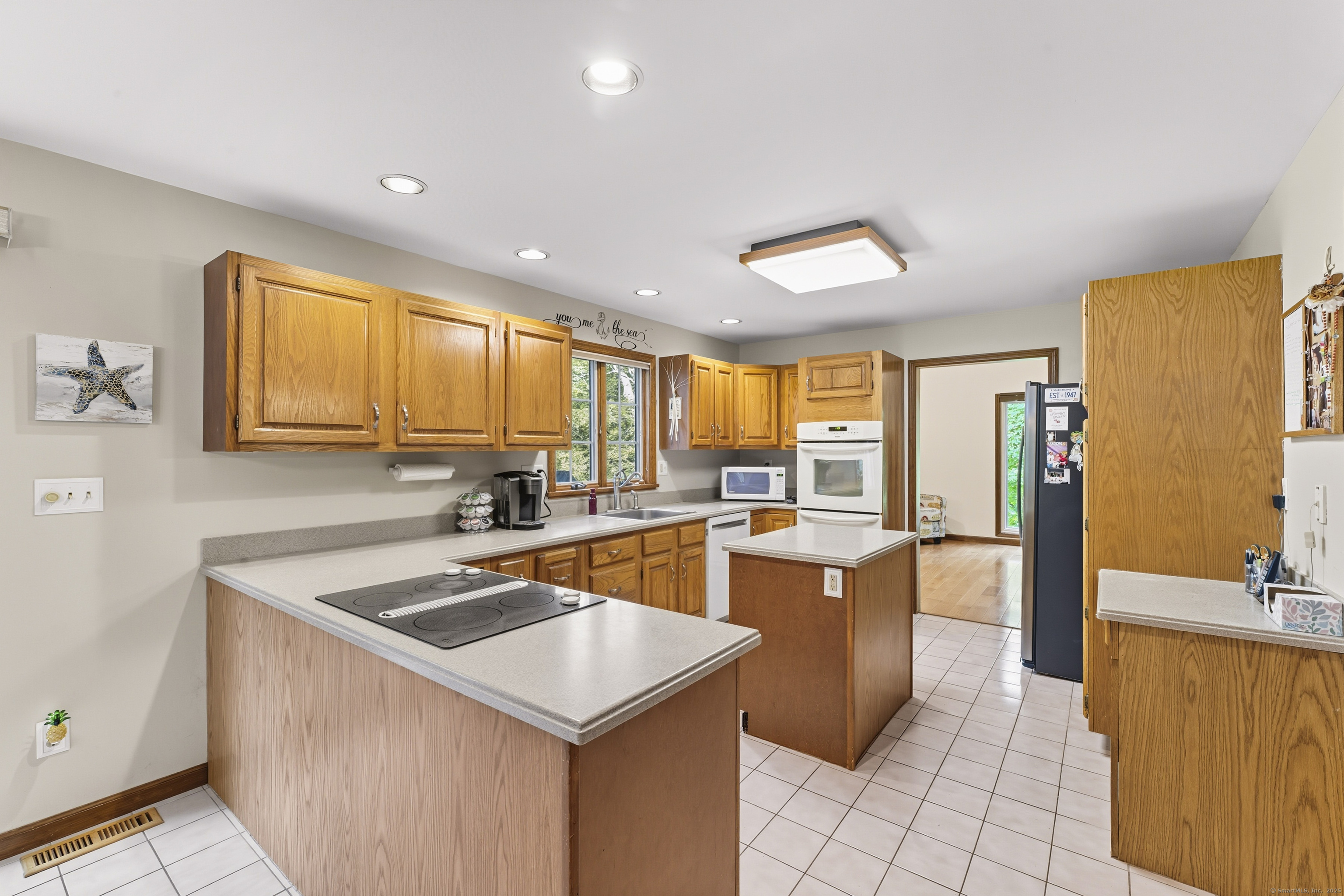 15 Marc Road Danbury CT 06810