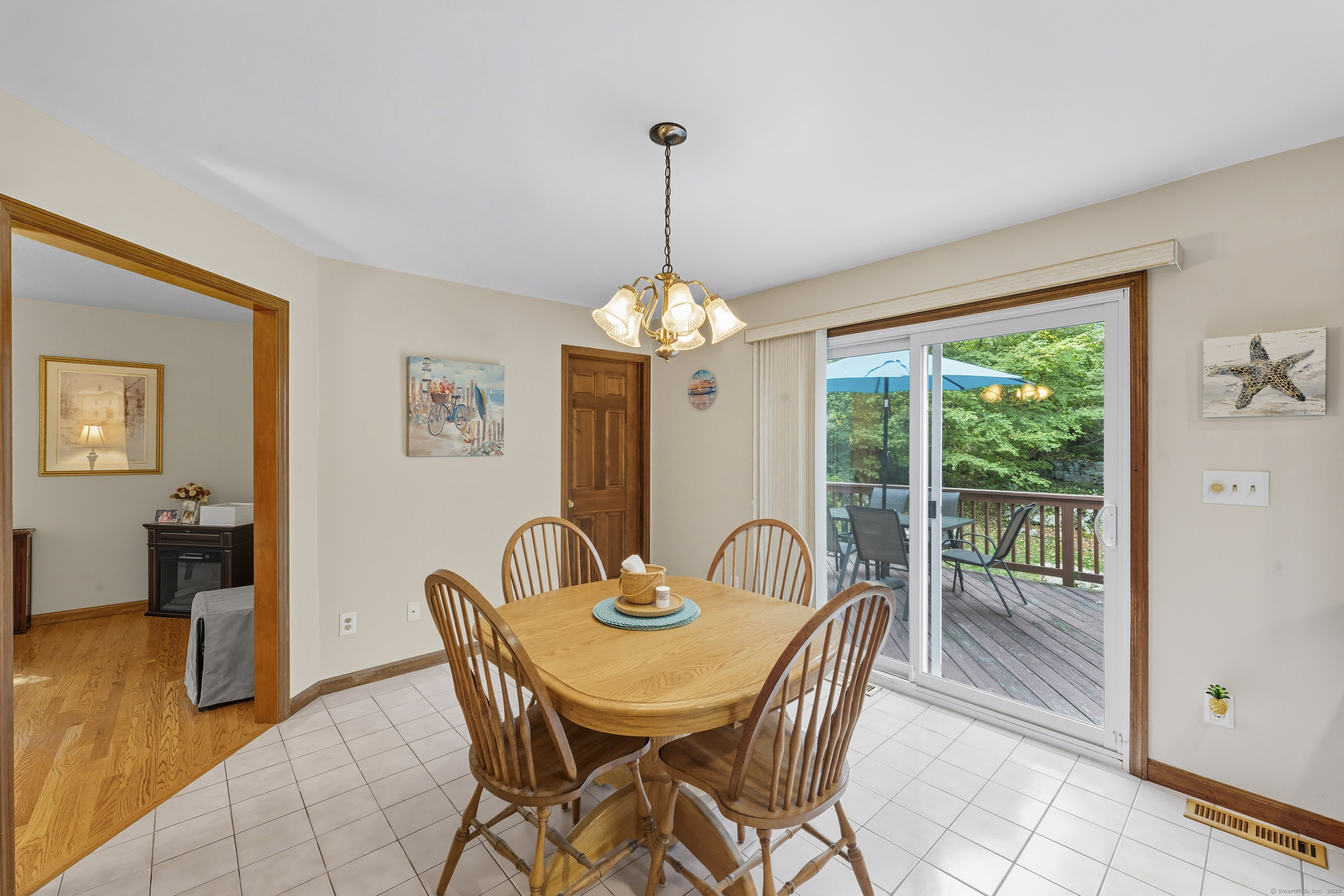 15 Marc Road Danbury CT 06810