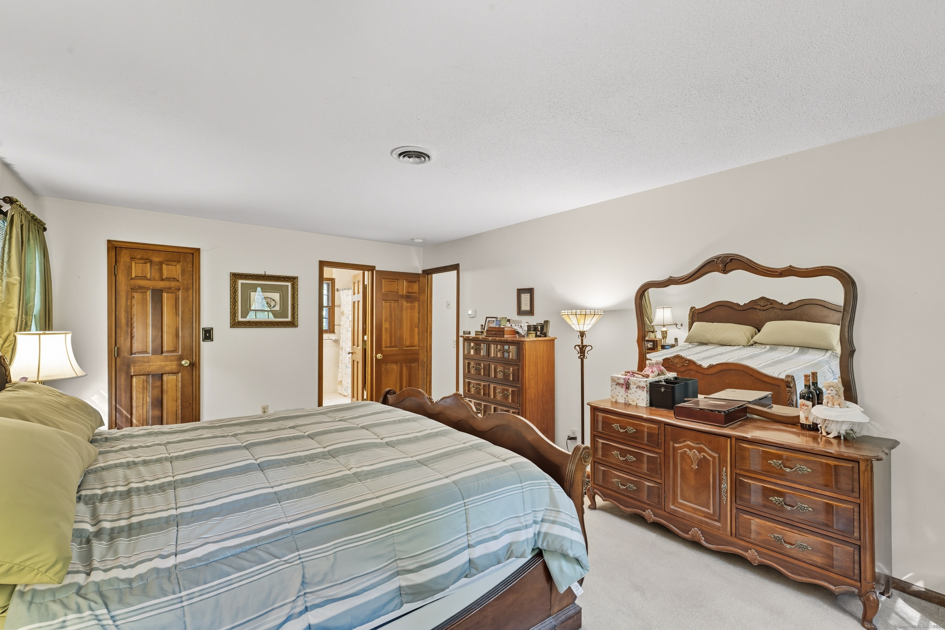 15 Marc Road Danbury CT 06810