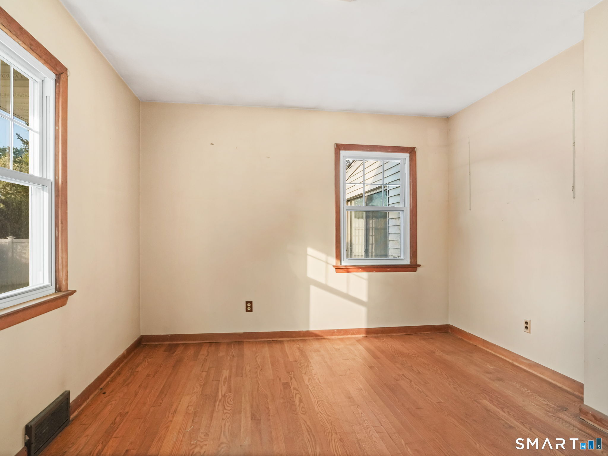 171 Old Point Road Milford CT 06460