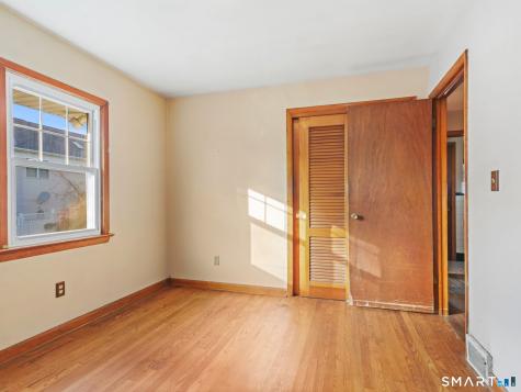 171 Old Point Road Milford CT 06460