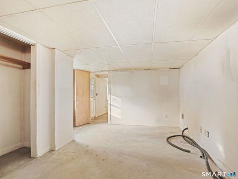 171 Old Point Road Milford CT 06460