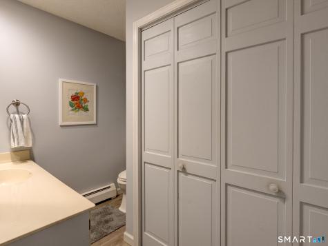 20 Christine Lane South Windsor CT 06074