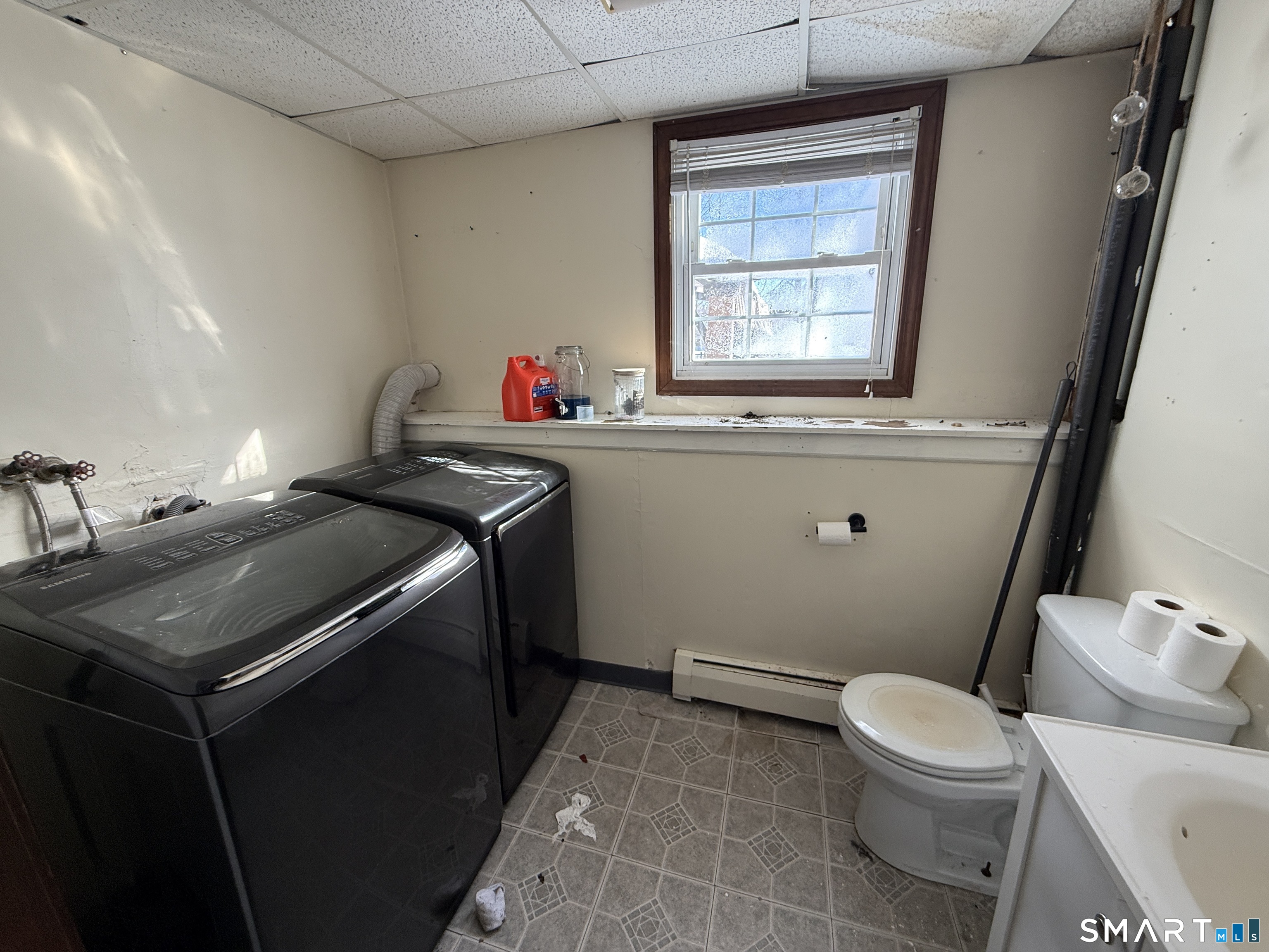 98 1ST Street Suffield CT 06078