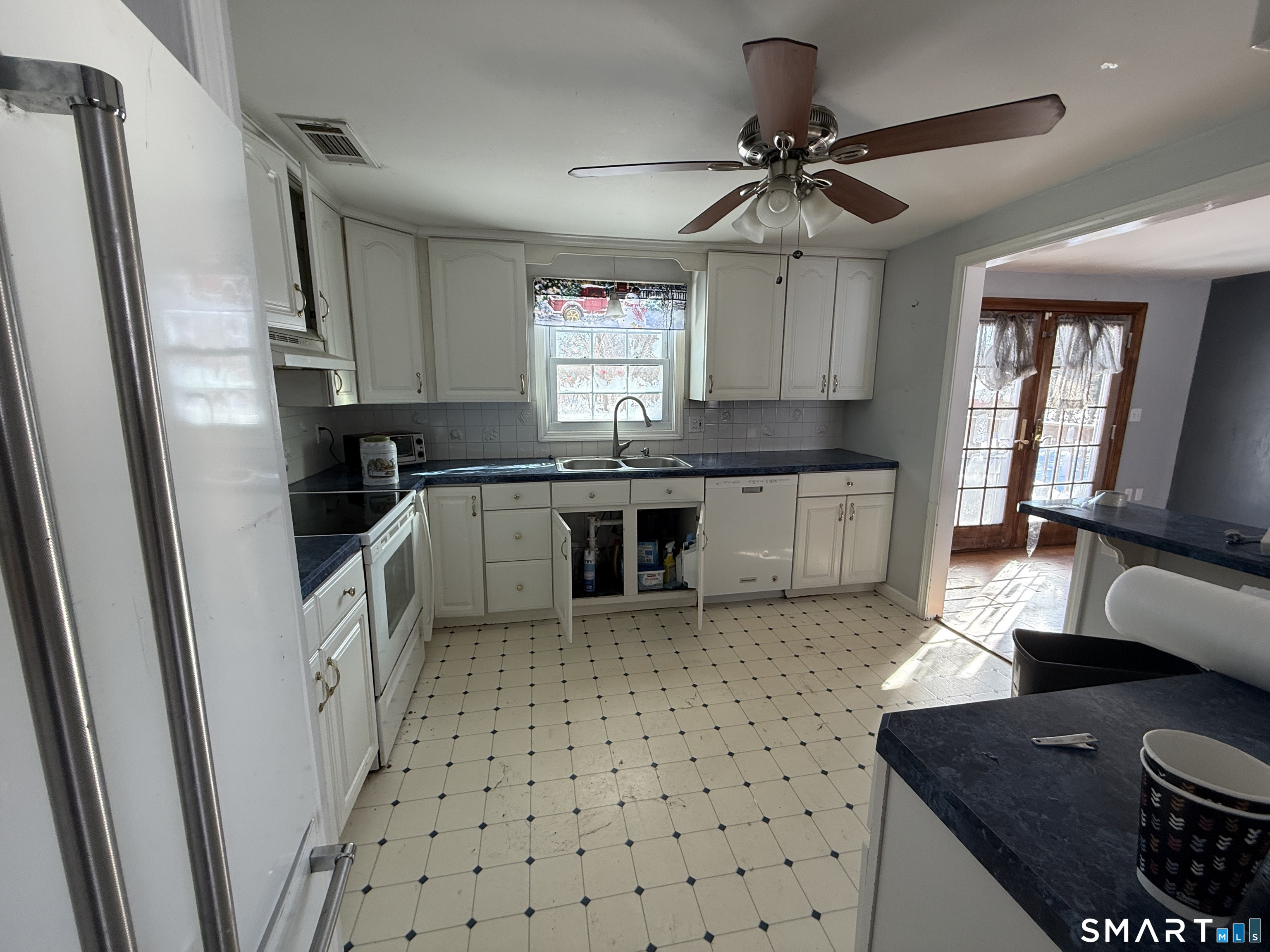 98 1ST Street Suffield CT 06078