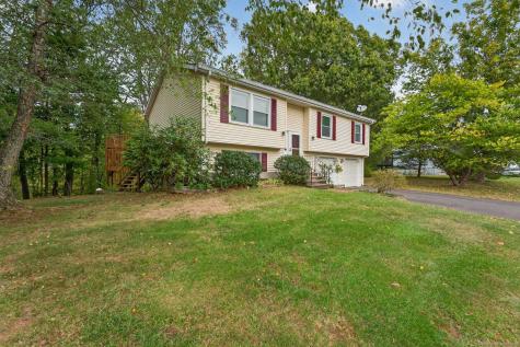 105 Hawks Nest Circle Middletown CT 06457