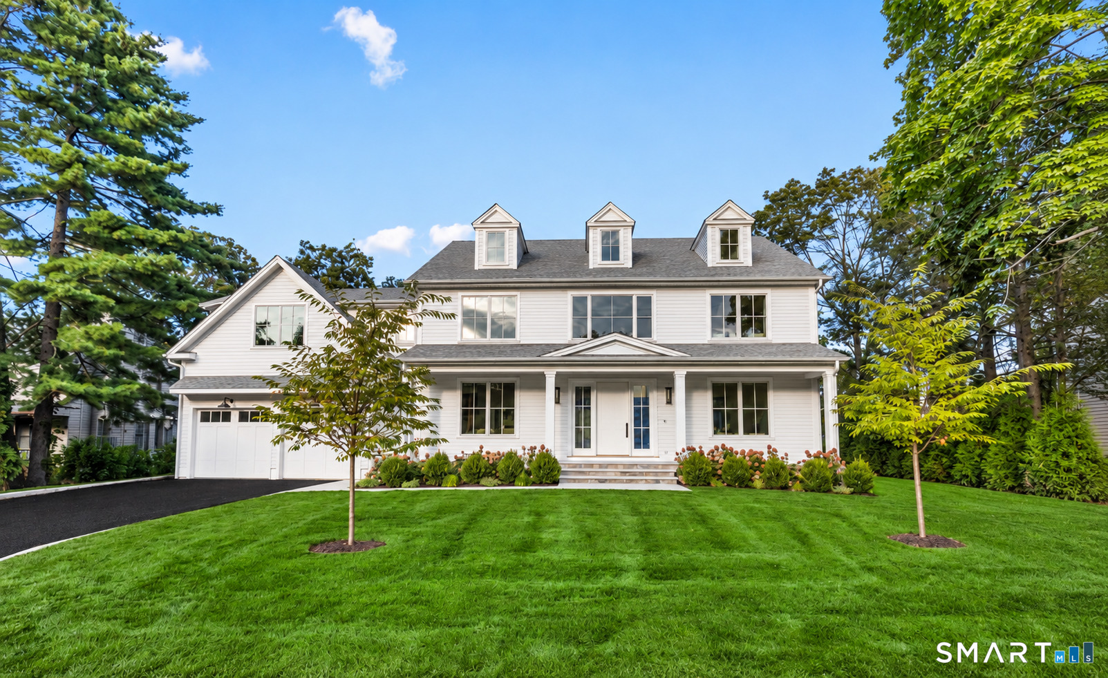 24 Oak Grove Place New Canaan CT 06840