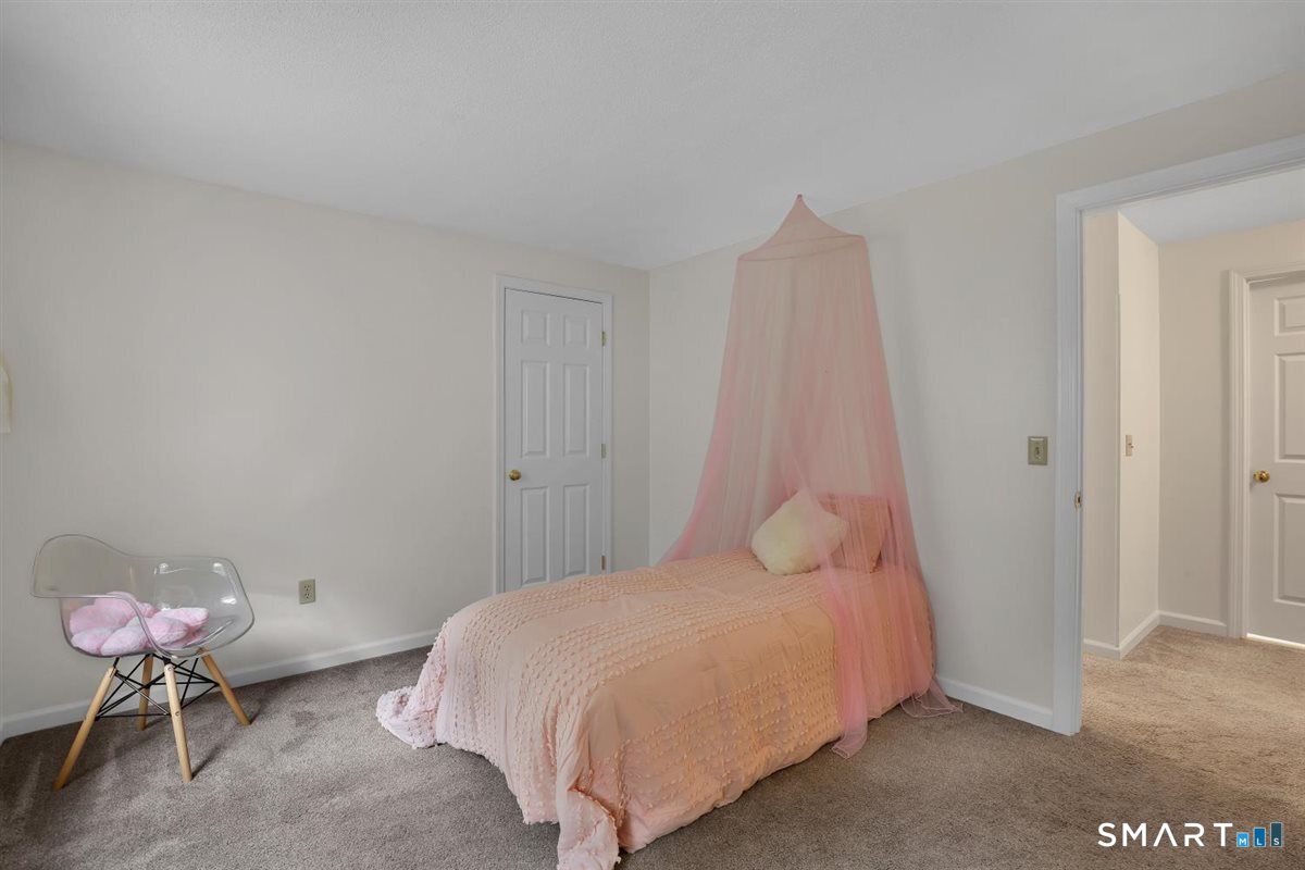 11 Brookside Court East Hampton CT 06424