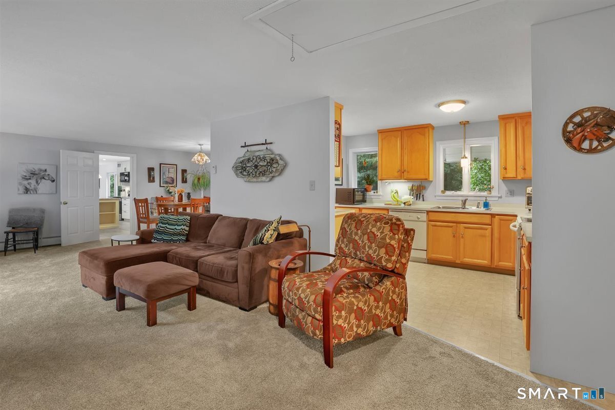 11 Brookside Court East Hampton CT 06424