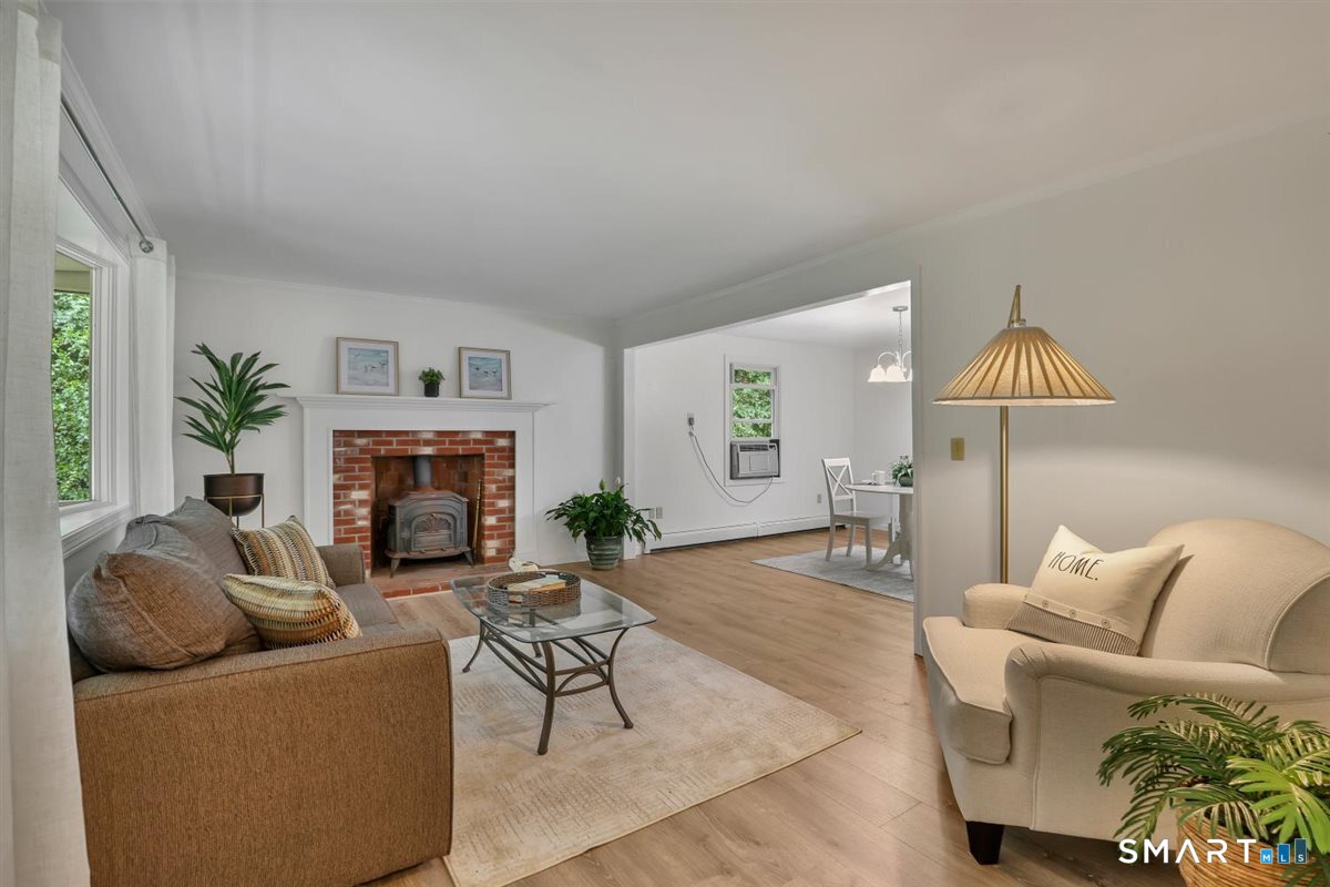 11 Brookside Court East Hampton CT 06424