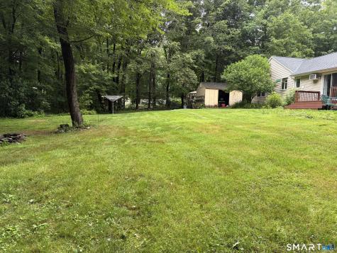 11 Brookside Court East Hampton CT 06424