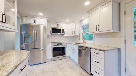 75 North Lake Shore Drive Brookfield CT 06804