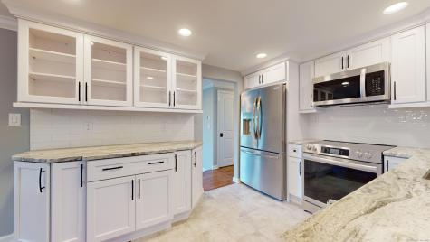 75 North Lake Shore Drive Brookfield CT 06804