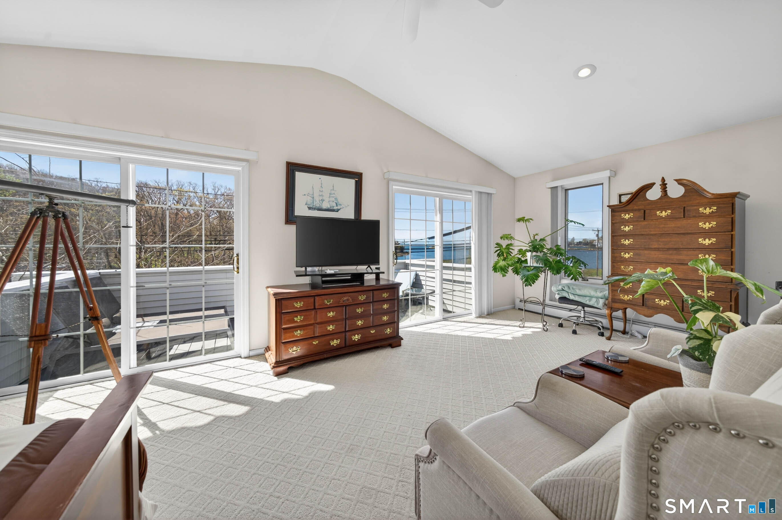 338 Shore Drive Branford CT 06405
