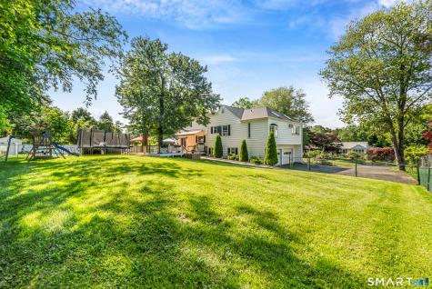 13 Pleasant Rise Circle Brookfield CT 06804