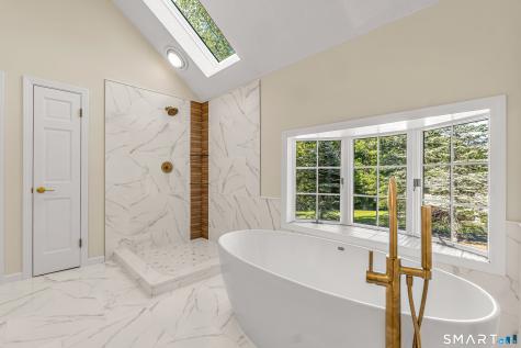 13 Pleasant Rise Circle Brookfield CT 06804