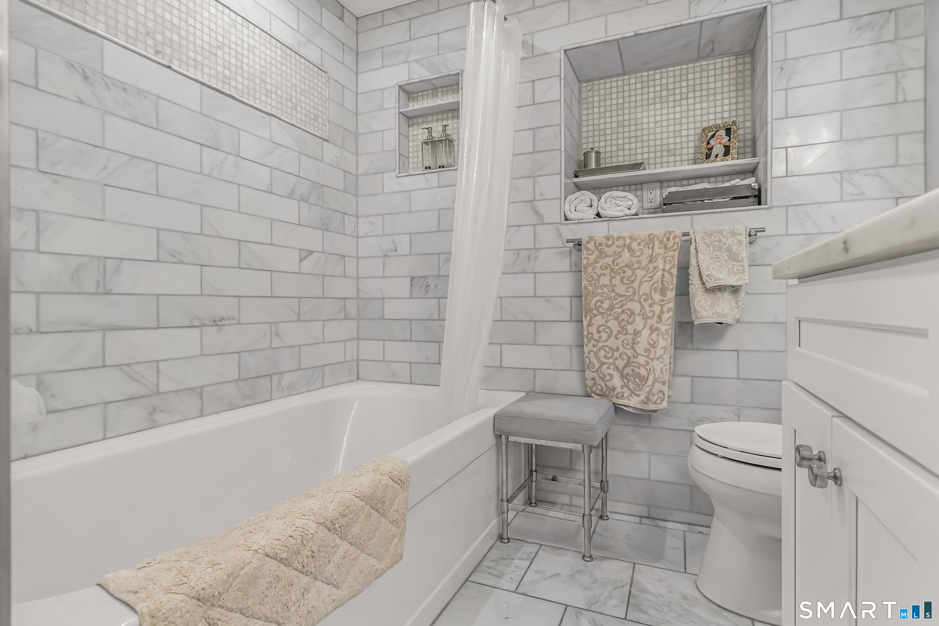 13 Pleasant Rise Circle Brookfield CT 06804