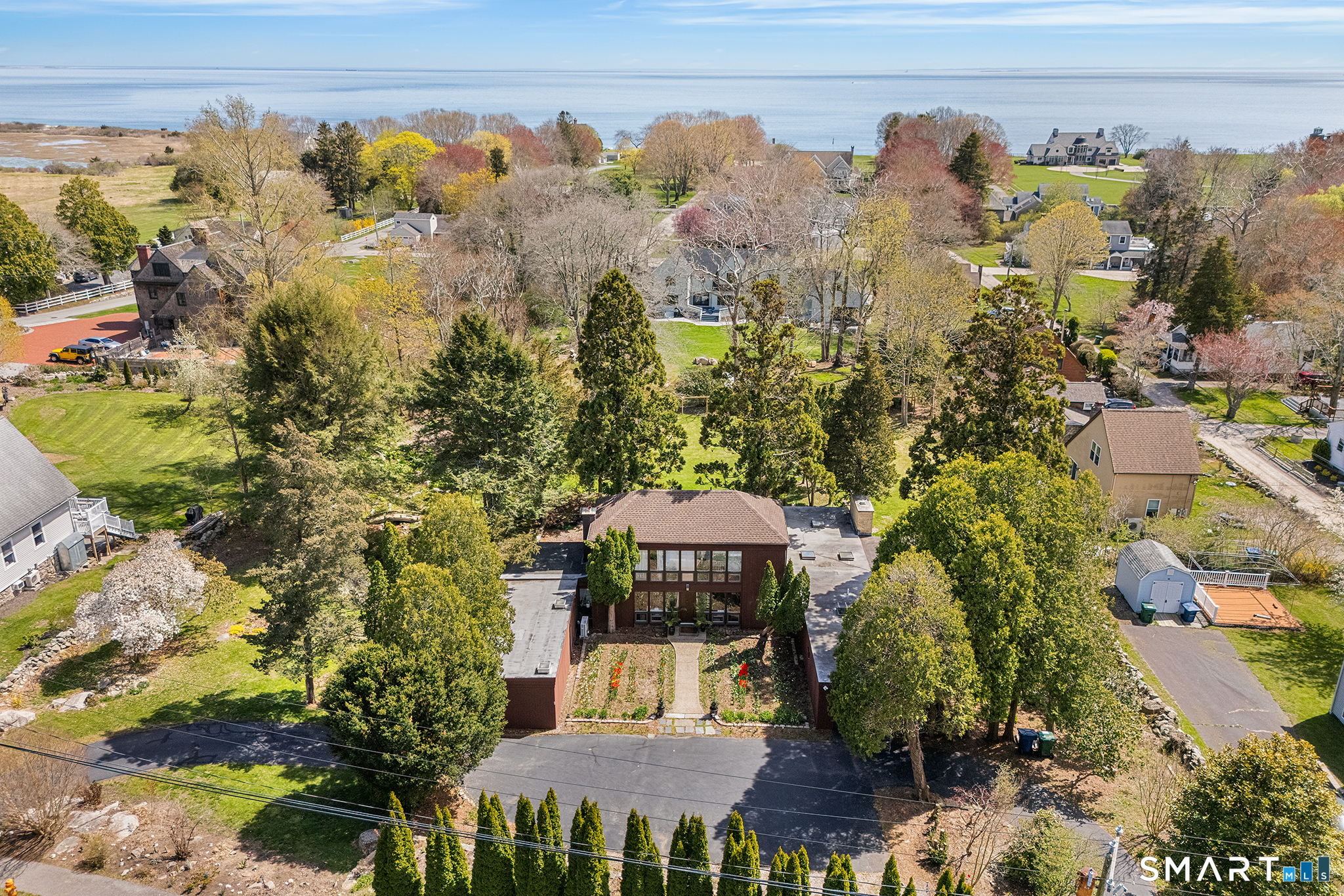 6 Shore Road Waterford CT 06385